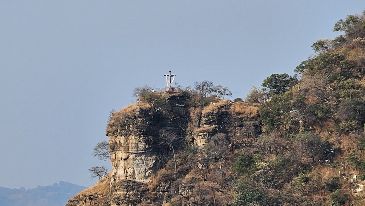 Cruces en los cerros de Chalma