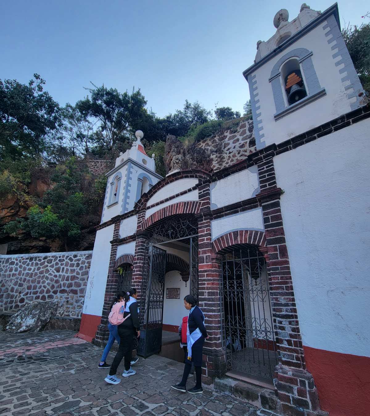 Entrada a la Cueva de la Aparición en Chalma