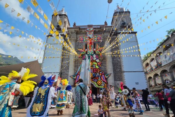 ¿Por qué la gente baila antes de entrar al Santuario de Chalma?