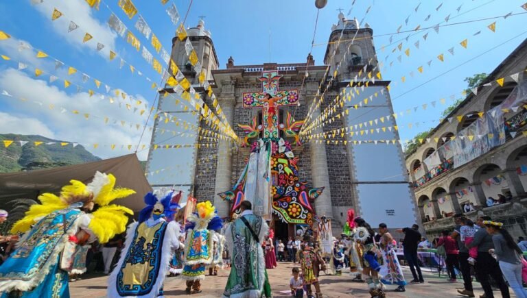 ¿Por qué la gente baila antes de entrar al Santuario de Chalma?